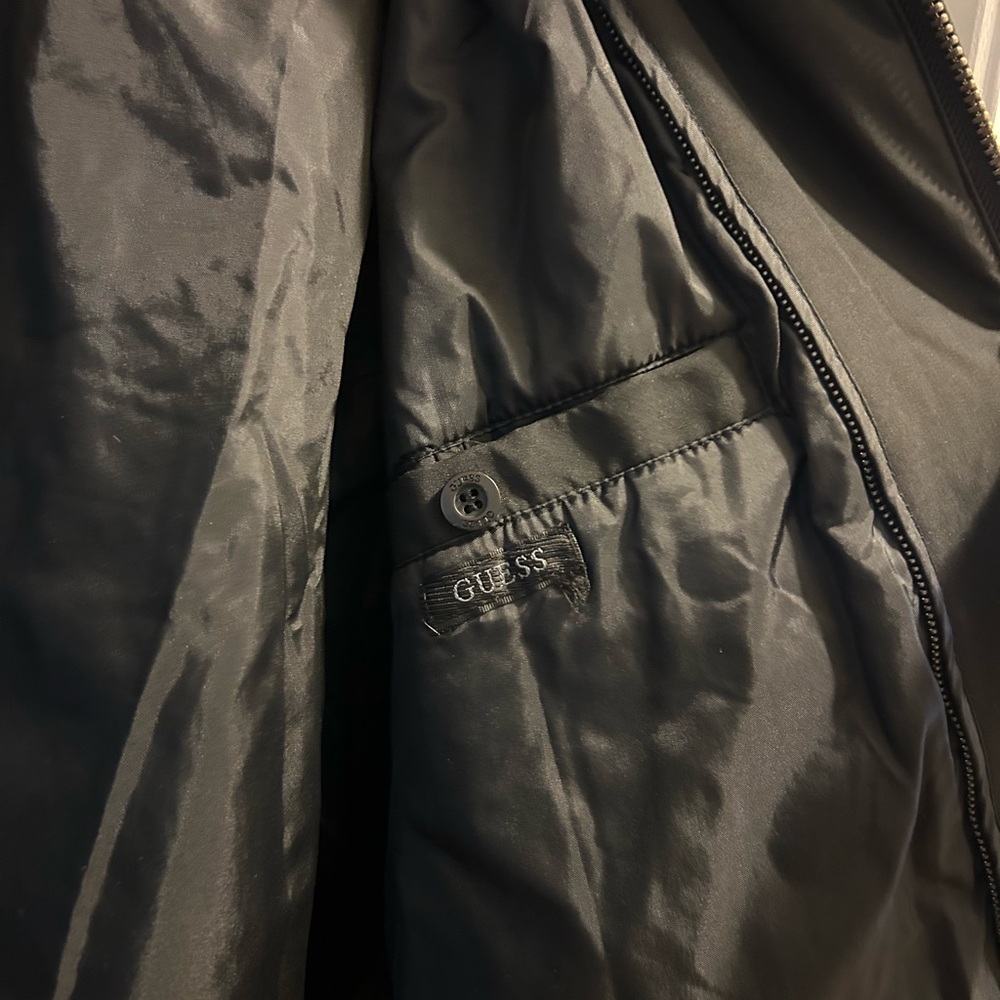 Guess men’s zip front Jacket - Picture 5 of 5